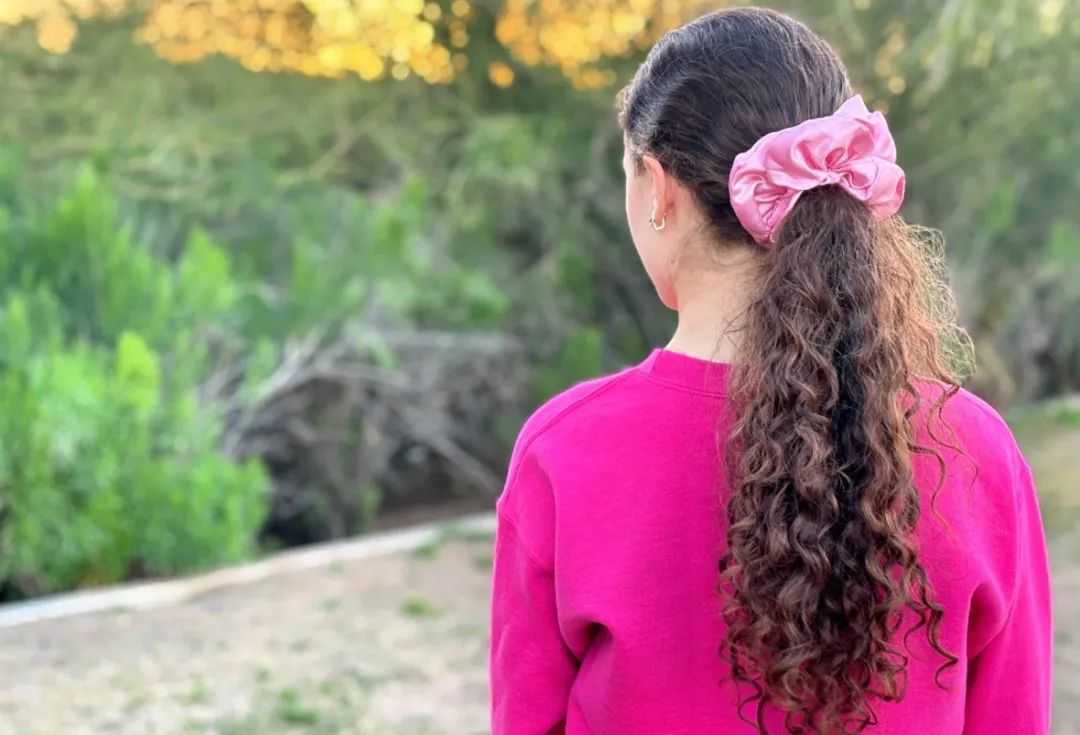 图片[2]-拼多多3元发圈，竟在TikTok卖出10倍价格！16岁少女靠它月入6位数